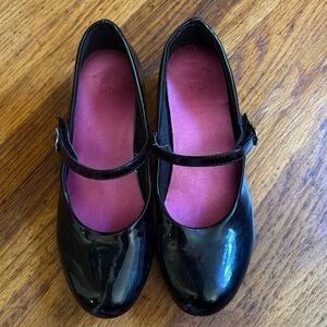 SO Black Patent Kids Dress Shoes with Pink Insole